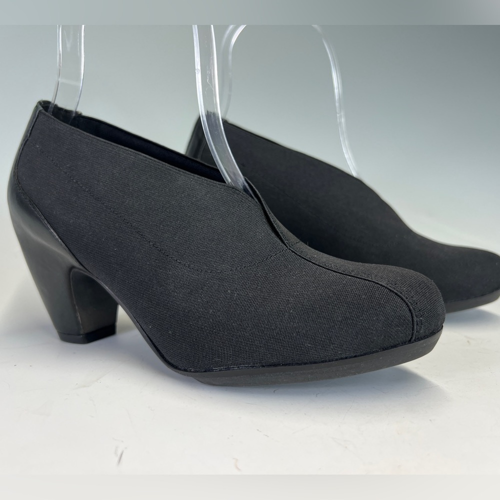 Eileen Fisher Vero Cuoio Shoe Slip-On Ankle Bootie Black Stacked Heel Women's 5